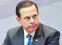 CONSUMO DE BEBIDA ALCOÓLICA EM POSTOS DE GASOLINA É PROIBIDO POR DORIA