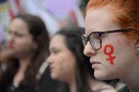 CASOS DE FEMINICÍDIO PÕEM EM ALERTA GOVERNO E ORGANIZAÇÕES CIVIS